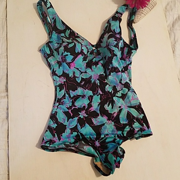 Maxine of Hollywood size 12 - Picture 2 of 5